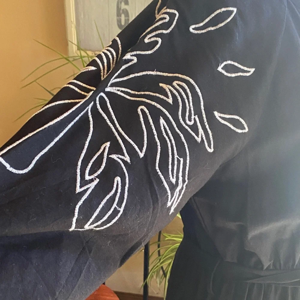 Lea Black Maxi Dress with White Embroidered Floral Detail - Picture 3 of 8